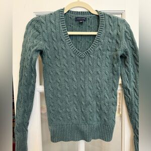 Tommy Hilfiger Women’s V-Neck Sweater in Green